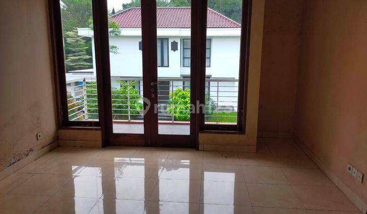 Rumah 2 lt Bagus Harga Murah Dekat Stasiun 1