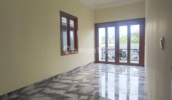 Rumah Mewah 2 Lt Di Puspita Loka Dekat Pasar Modern 2
