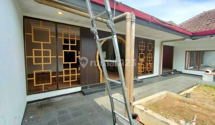 Disewakan Ruang Usaha Ex Resto Siap Pakai Strategis di Paskal 1