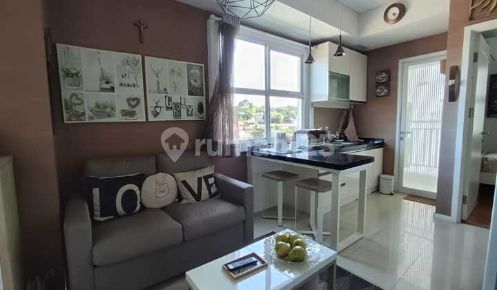 For Sale 2 Bedroom Furnished Hook Parahyangan Residence Apartment