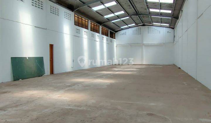 For Rent Gudang Serbaguna di Tengah Kota Bandung 1