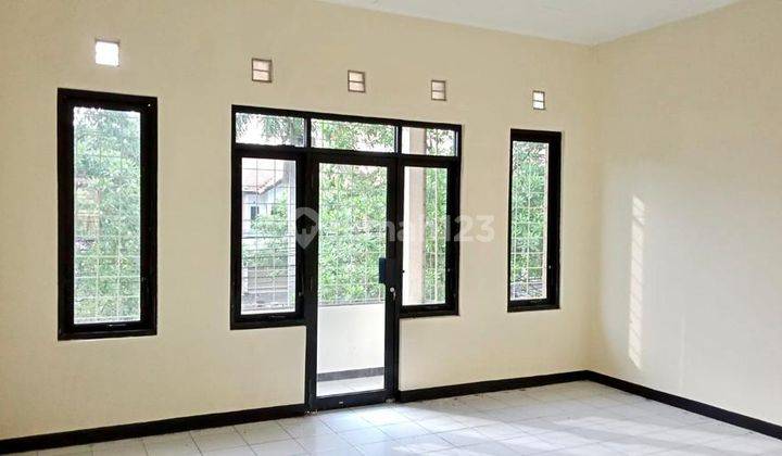 For Rent Ruko 2 Lantai di Taman Kopo Indah 3 2