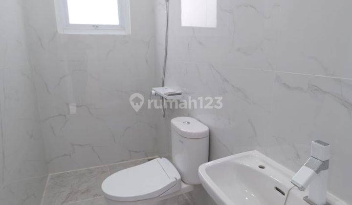 For Rent Ruko Lux di Taman Kopo Indah 1 Strategis 2