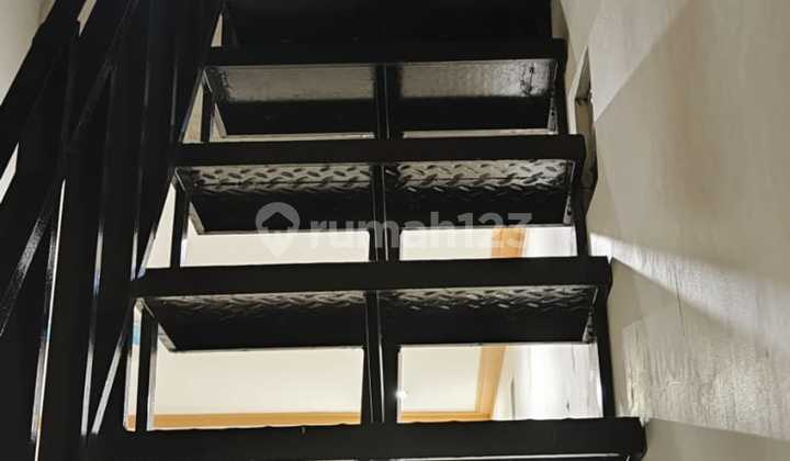 For Sale Minimalist House in Taman Kopo Indah 3 2