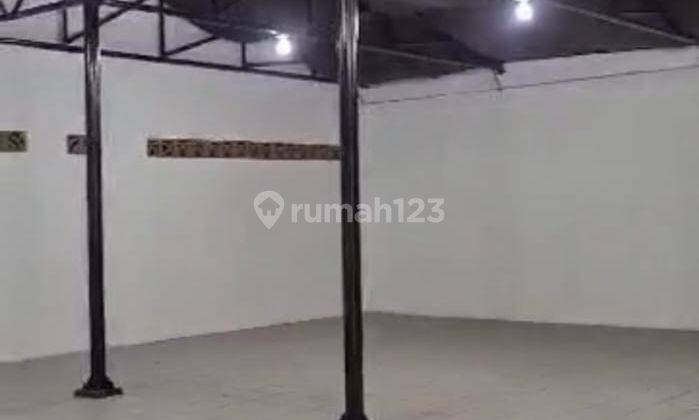 Tempat Usaha Disewa Lokasi di Soekarno Hatta  2