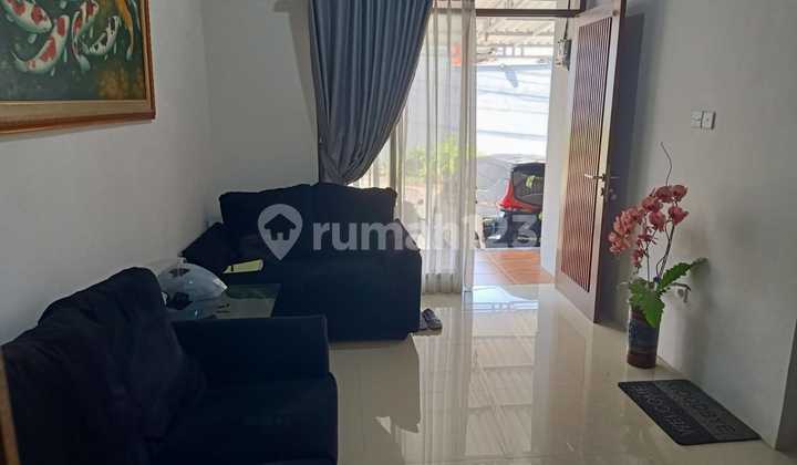 Rumah Dijual Modern 2 Lantai di Sariwangi