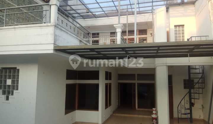 Disewakan Rumah Nyaman Luas Terawat Siap Huni di Padalestari 