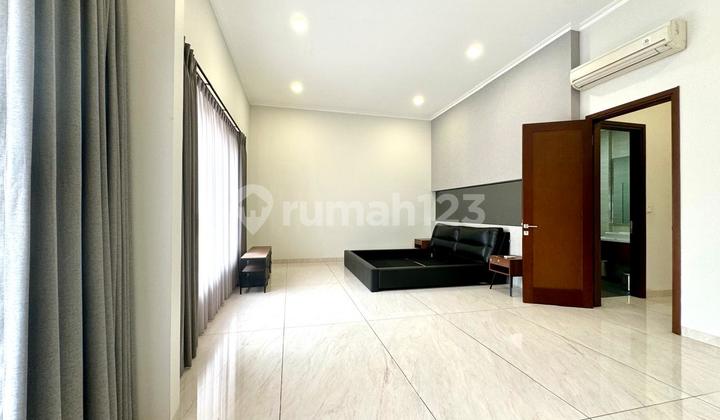 For Sale Luxurious Modern House In The Elite Batununggal Indah Housing Complex 2