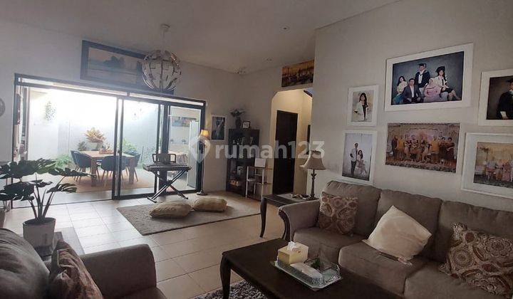 Dijual Rumah Lux 2 Lantai Furnish Modern di Kota Baru Parahyangan 2