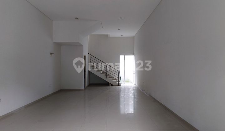 Di Sewakan Ruko Baru di Pelajar Pejuang 45 Bdg