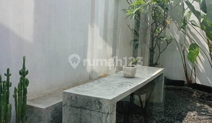 For Sale, House in a Cul-de-sac in Kopo Permai 2