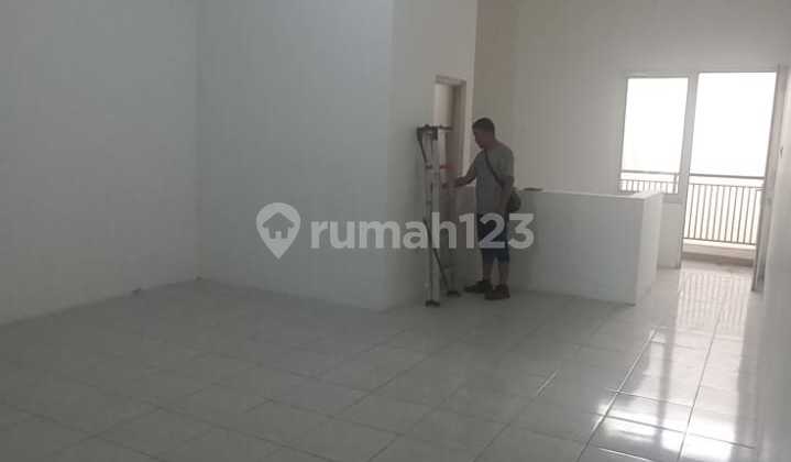 For Rent New Shophouse in Taman Kopo Indah 3 2