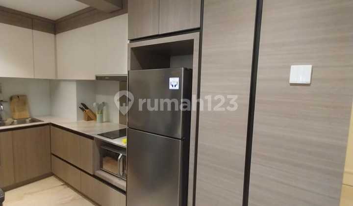 Disewakan Apartment 2 Kamar Furnish Luas di Landmark Residence 2