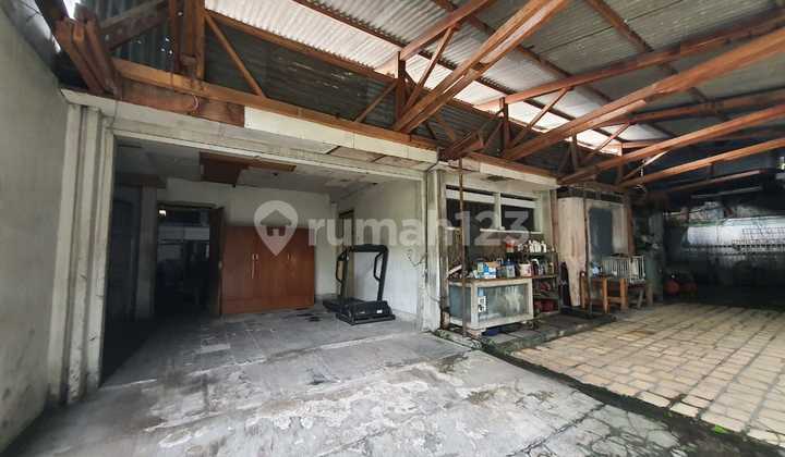 Dijual Turun Harga Rumah dan Gudang di Mainroad Cihampelas 2