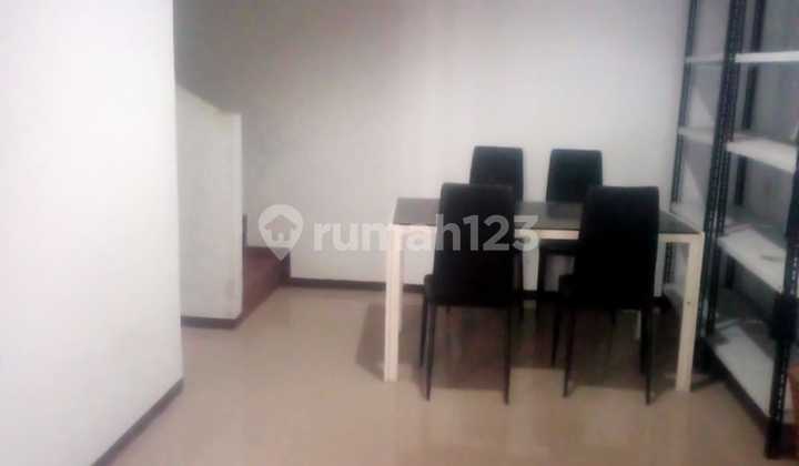 For Rent / Sale 2-Story House in Pasir Salam Bdg 2