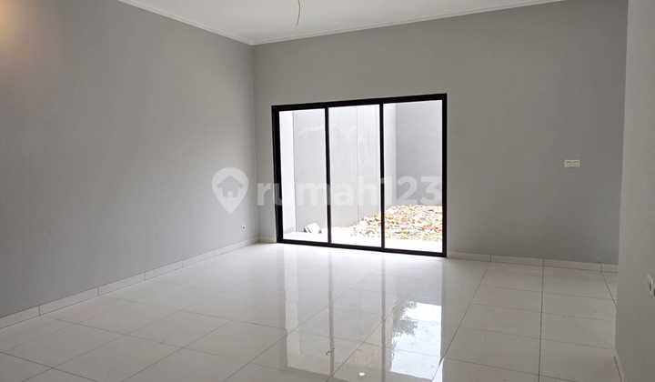 Dijual Rumah Baru Modern 2 Lantai Strategis di Jalan Kembar 2