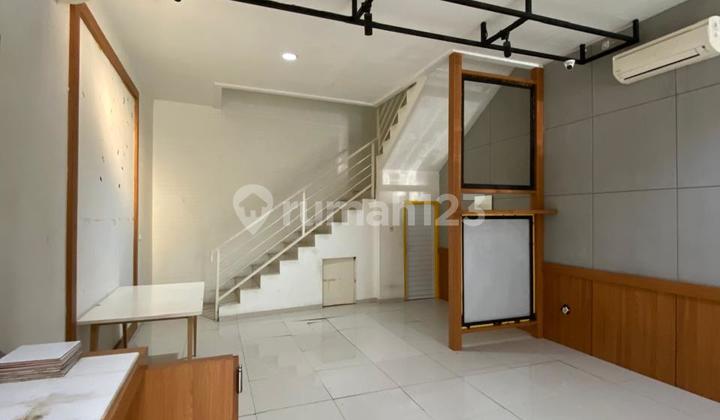 For Rent: Commercial Building on Surya Sumantri Street, Bandung 2