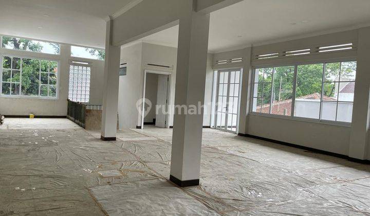 Disewakan Rmah 2 Lantai Cocok Untuk Cafe Resto di Sayap Kosambi 1