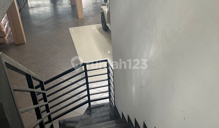 Disewakan Ruang Usaha Luas Strategis di Mainroad Cihampelas Disewakan Ruang Usaha Luas Strategis di Mainroad Cihampelas