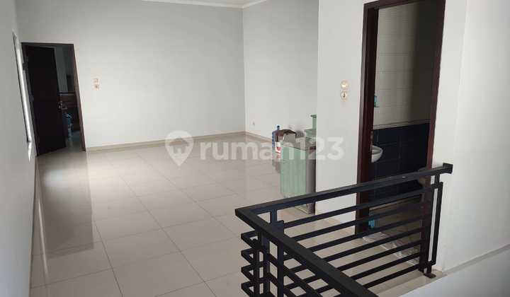 For Sale Immediately, Shop House in Taman Kopo Indah, Bandung 2