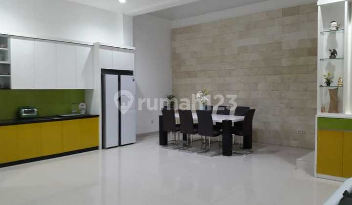 For Sale: Nice Villa in Serena Hill Lembang