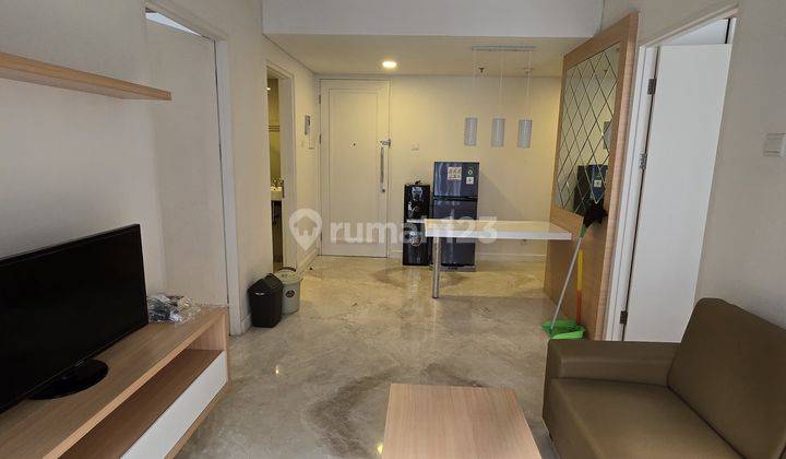 Disewakan Apartment 2 Kamar Furnish Baru View Taman di Landmark 1