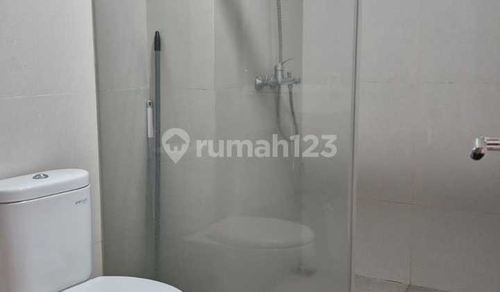 Disewakan Apartment 2 Kamar Luas Furnish Hook di Landmark Residen 2