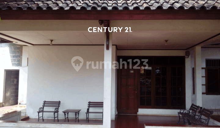 Dijual Rumah Halaman Luas di Komplek Pertamina Vc 17210