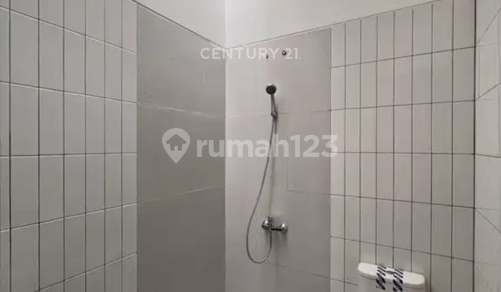 Dijual Rumah Hommy 3 Lantai di Ciputat Dr17449 2