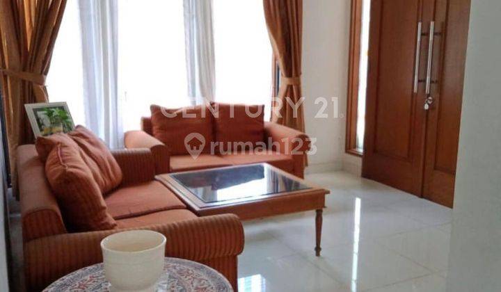 Disewakan Rumah Semi Furnish Lokasi Strategis 2