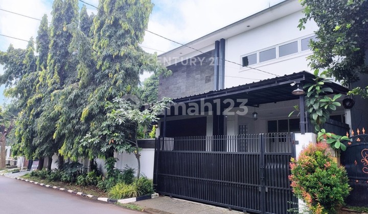 Rumah Lokasi Premium Sangat Terawat di Pamulang Dr17409