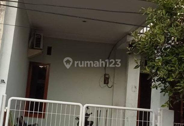 Rumah Murah 2 Lantai di Taman Pulo Gebang, Jakarta Timur 1