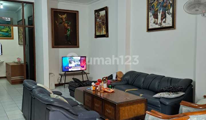 Rumah Bagus Siap Huni SHM di Rawamangun, Jakarta Timur