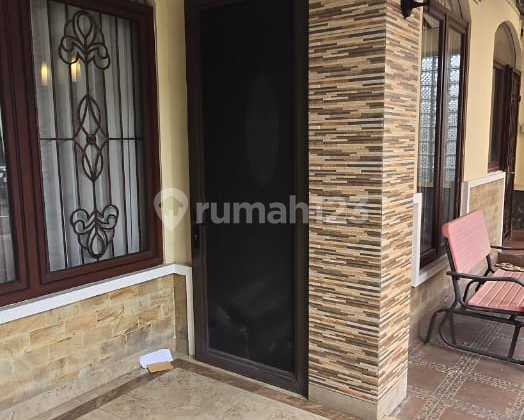Nice Move-In Ready Semi-Furnished House in Jatinegara Baru Residential Area, East Jakarta Nice Move-In Ready Semi-Furnished House in Jatinegara Baru Residential Area, East Jakarta