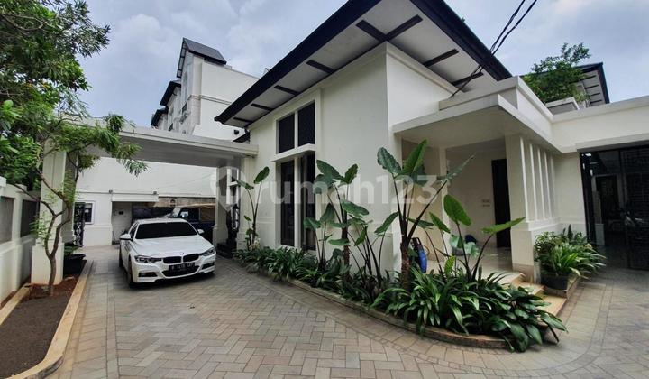 Rumah Bagus SHM  Siap Huni di Lingkungan Elit di Bangka, Jakarta Selatan 1