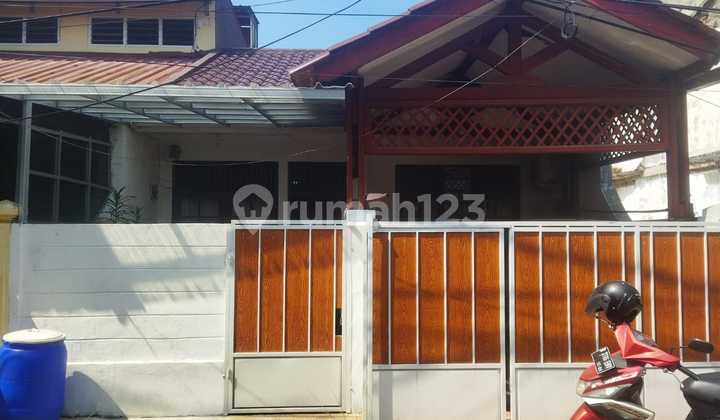 Rumah SHM Siap Huni di Perumahan Cibubur Indah, Jawa Barat