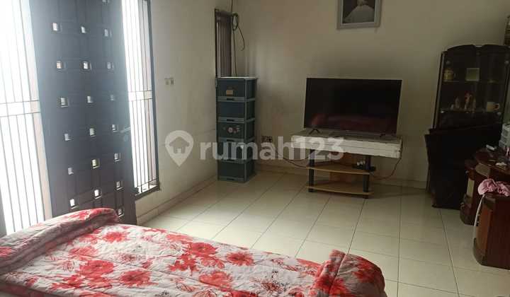 Ready-to-Live House with SHM in Rawamangun, East Jakarta 2