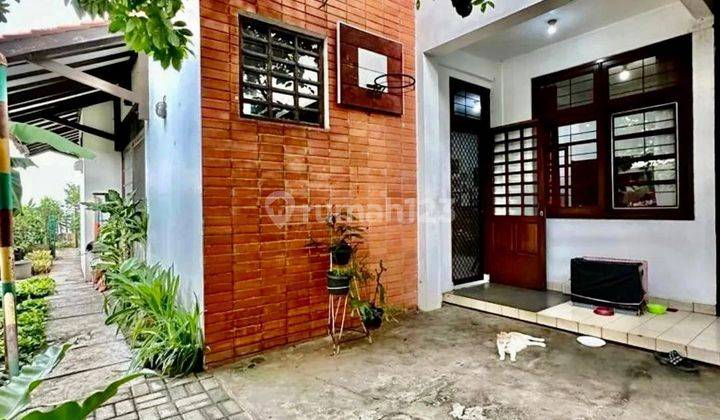 Rumah 2 Lantai Bagus SHM di Mampang Prapatan, Jakarta Selatan 2