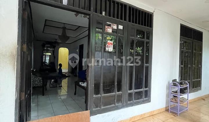 Rumah Bangunan Lama SHM di Rawamangun, Jakarta Timur 2