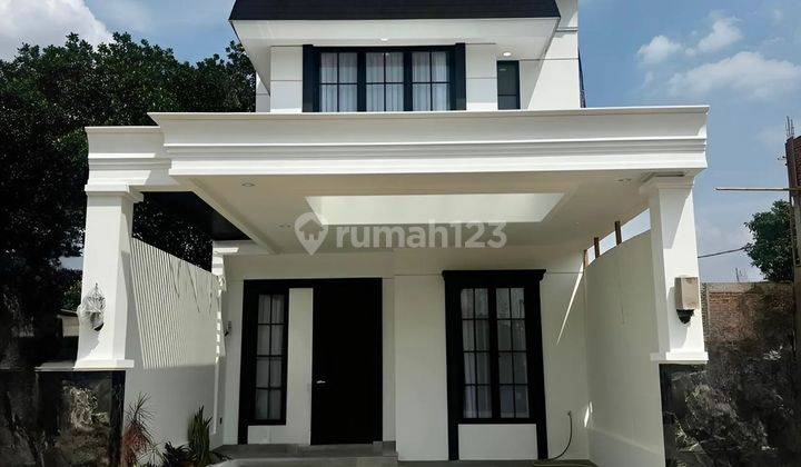 Rumah Baru American Classic Design Dlam Townhouse Lingkungan Nyaman Tenang Dan Aman Bebas Banjir 1