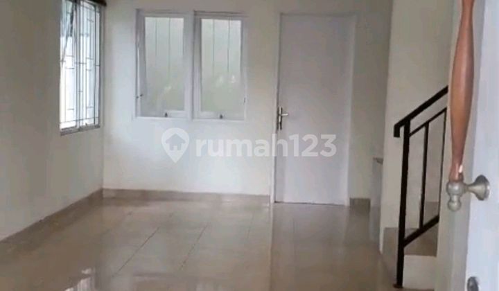 For Sale Neat &amp; Ready-to-Occupy House, Hook Position in Catalina Gading Serpong 2