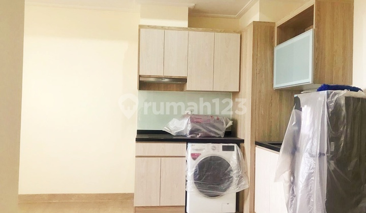 Dijual Apartemen Menteng Park, Tower Emerald, Cikini, Jakarta Pusat 2
