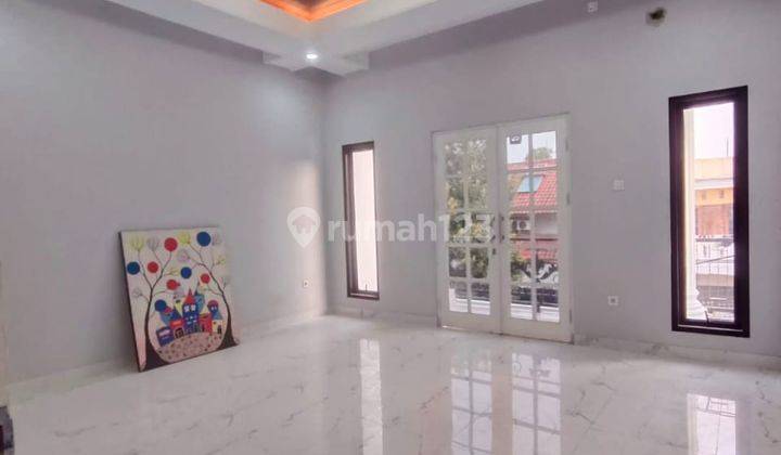 Dijual Rumah Baru Design Modern Dalam Komplek di Cinere Dekat Akes Toll Dan Sekolah Favorite Material Dan Kualitas Bangunan Bagus...  1