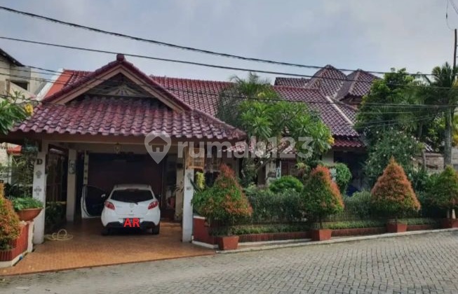 Rumah Dekat Stasiun Nempel Bintaro Sektor 3 Tangerang Selatan