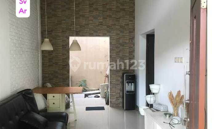 Rumah di Cluster Ciputat Sekitaran Aria Putra Tangerang Selatan Rumah di Cluster Ciputat Sekitaran Aria Putra Tangerang Selatan