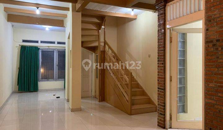 Rumah 2 Lantai Siap Huni di Bintaro Sektor 2 Tangerang Selatan 1