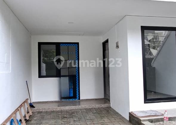 Rumah Minimalis 2 Lantai Baru Selesai Renov Dalam Komplek Bintaro Sektor 2