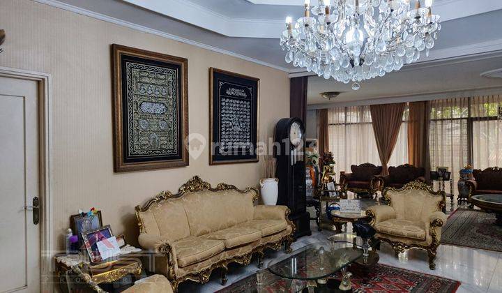 Dijual Rumah Mewah 2 Lantai Modern Kawasan Kebayoran Baru, Jakarta Selatan 1