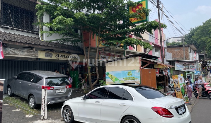 Shop house for sale. 1