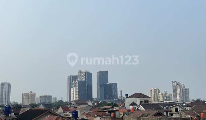Rumah Dijual Siap Huni Artistik Konsep Industrial 2